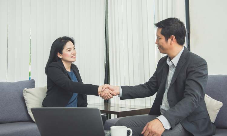 Shaking Corporate Meeting Together Teamwork Min